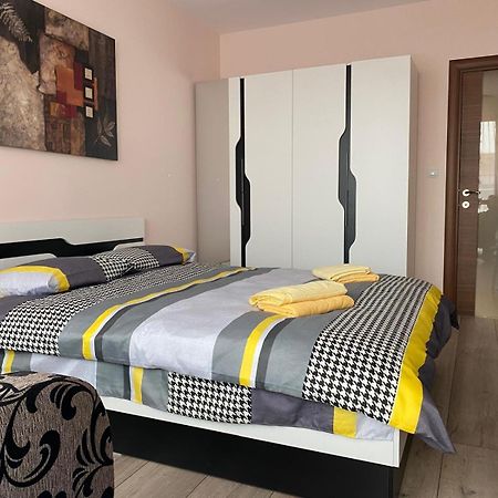 Stylish Apartment Near City Center Plovdiv Kültér fotó