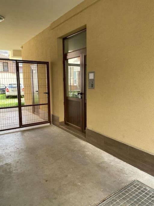 Stylish Apartment Near City Center Plovdiv Kültér fotó