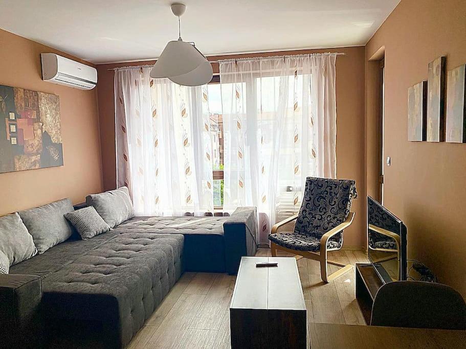 Stylish Apartment Near City Center Plovdiv Kültér fotó